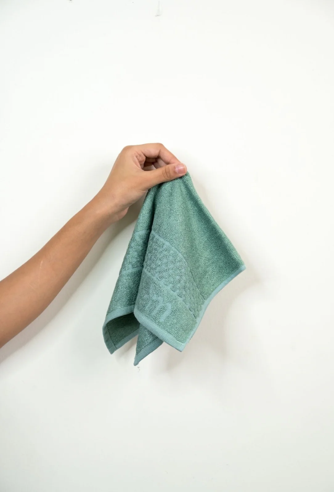Personalized Bamboo Fluffy Bath towel set, 1 Bath 560 GSM , 1 Hand and 1 face towel Terry 480 GSM- Ethical Green - Image 4