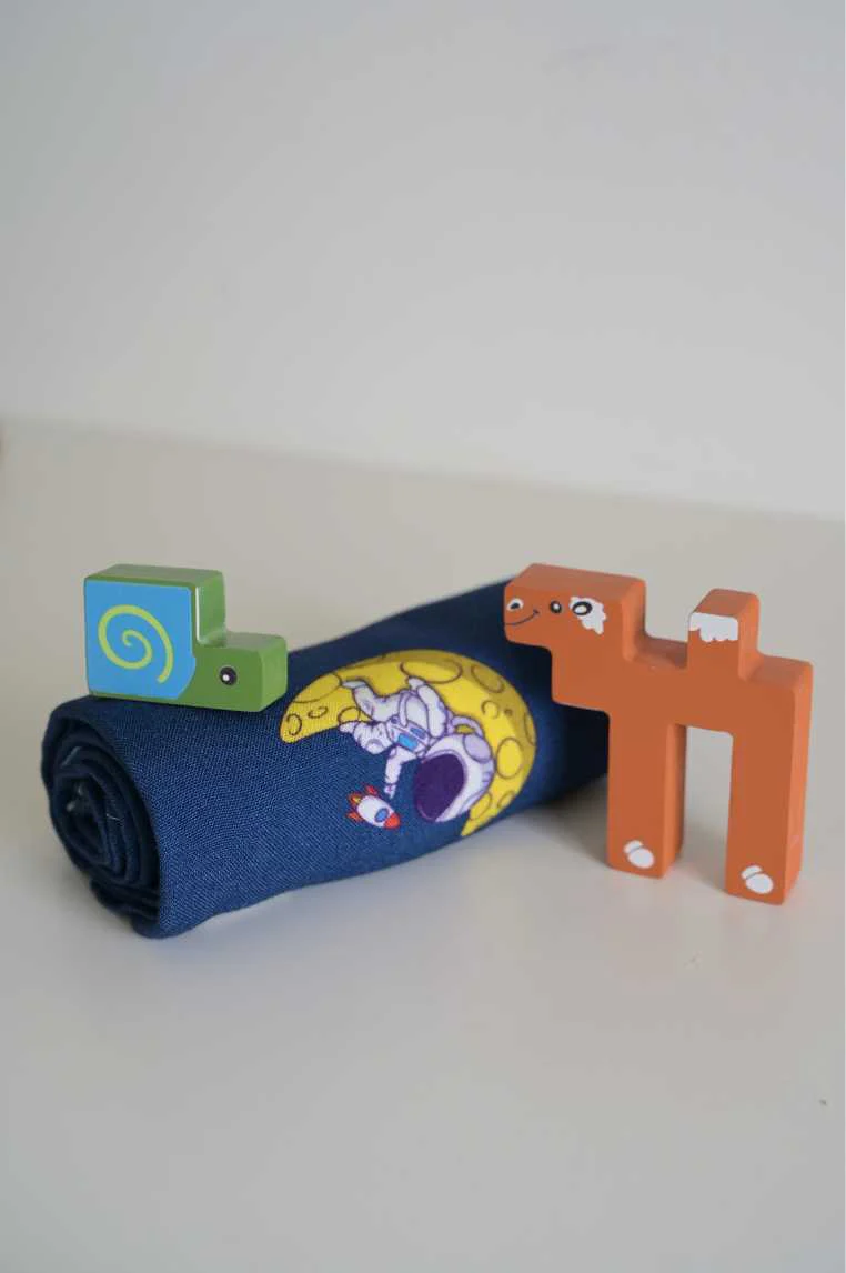 Personalized Thin Bamboo Kids towel - 124*68cm - Space Traveler - Image 3